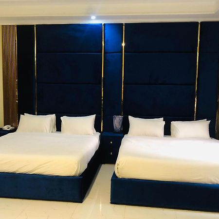 Royal Executive Hotel Islamabad Bagian luar foto