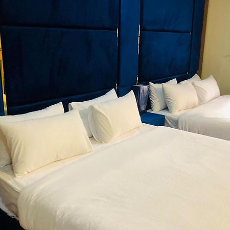 Royal Executive Hotel Islamabad Bagian luar foto